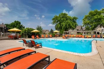 Lounge swimming pool with cabana